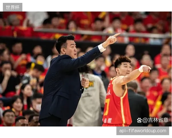 浙江队阵地战进攻面临严峻考验，孙铭徽与射手群需要破解上海队纪律性极强的防守